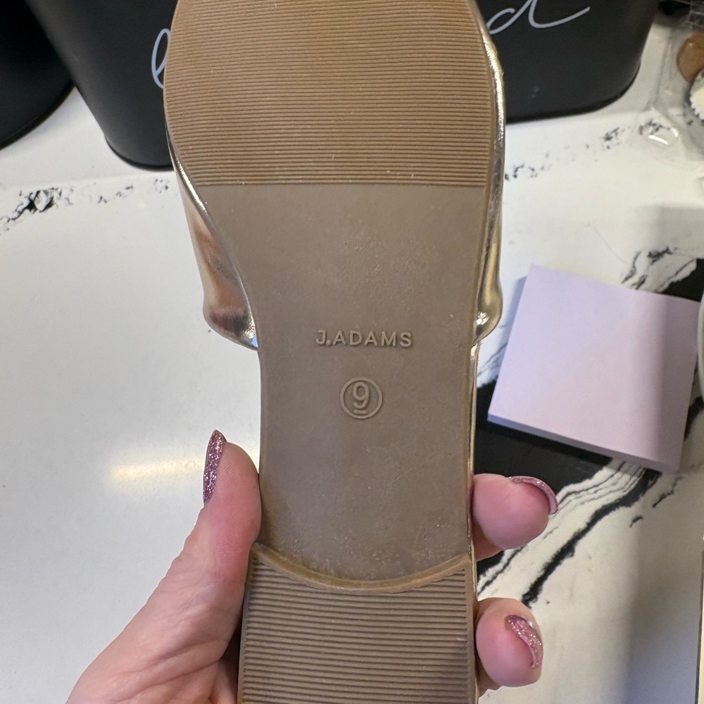 Elegant Gold Slip-On Loafers - Picture 3 of 5